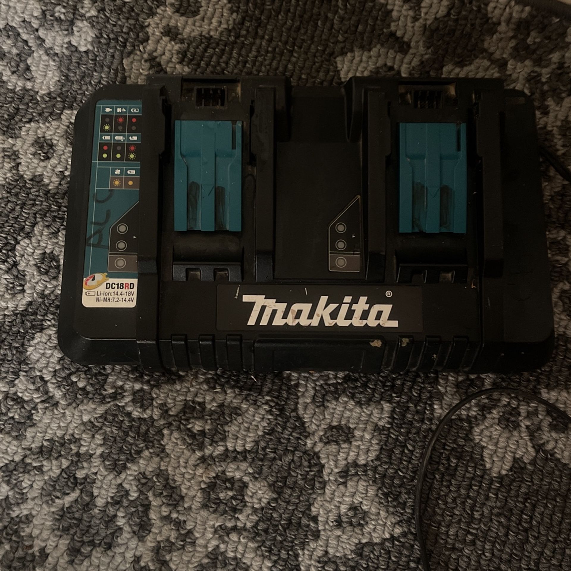 Makita Battery Charger