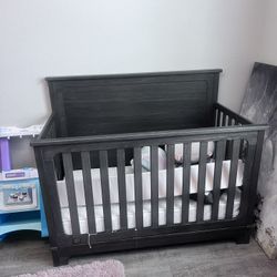 Baby Crib 