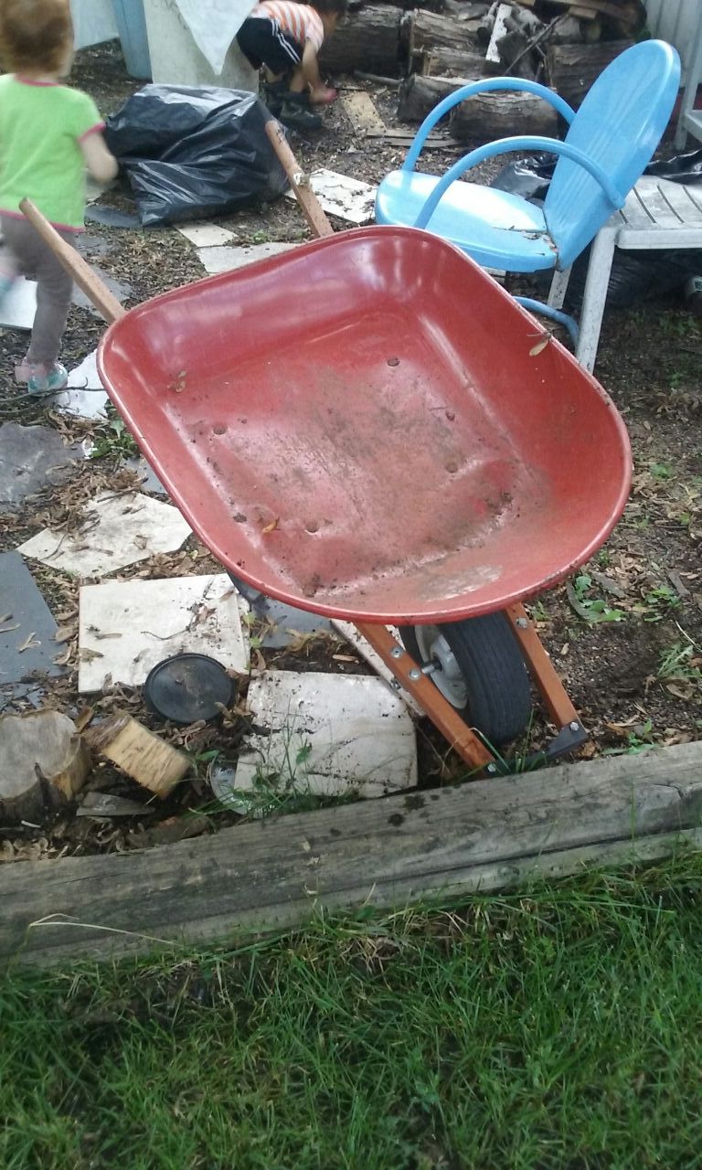 Light duty wheel barrow