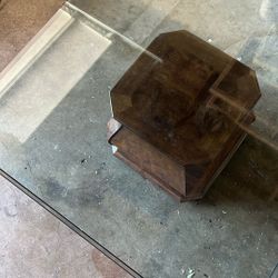 High End Glass Table/glass Weighs 30LBS 