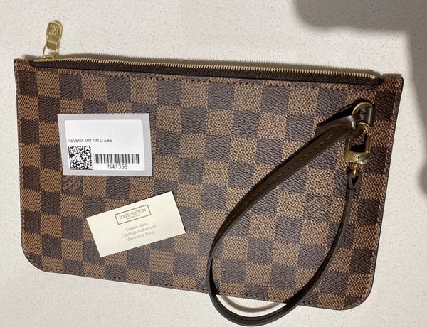 Louis Vuitton neverfull pouch for Sale in Houston, TX - OfferUp