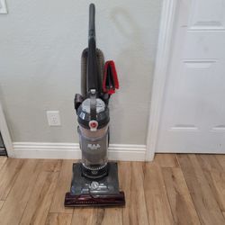 HOOVER
WindTunnel 3 Max Performance Pet, Bagless, Corded, HEPA Media Filter Upright Vacuum Cleaner for Carpet and Hard Floors