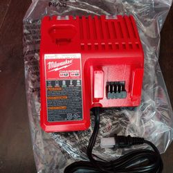 Milwaukee M18,M12 Charger