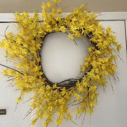 Yellow Indoor /Outdoor Wreath 