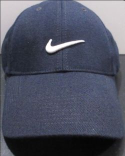 Nike Navy Blue Fitted Hat (Size 7) Excellent Condition