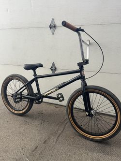 FITBIKE BMX 20インチ　直接受け渡し 3ed6cdc479554bb6bc9c89f770ccfa