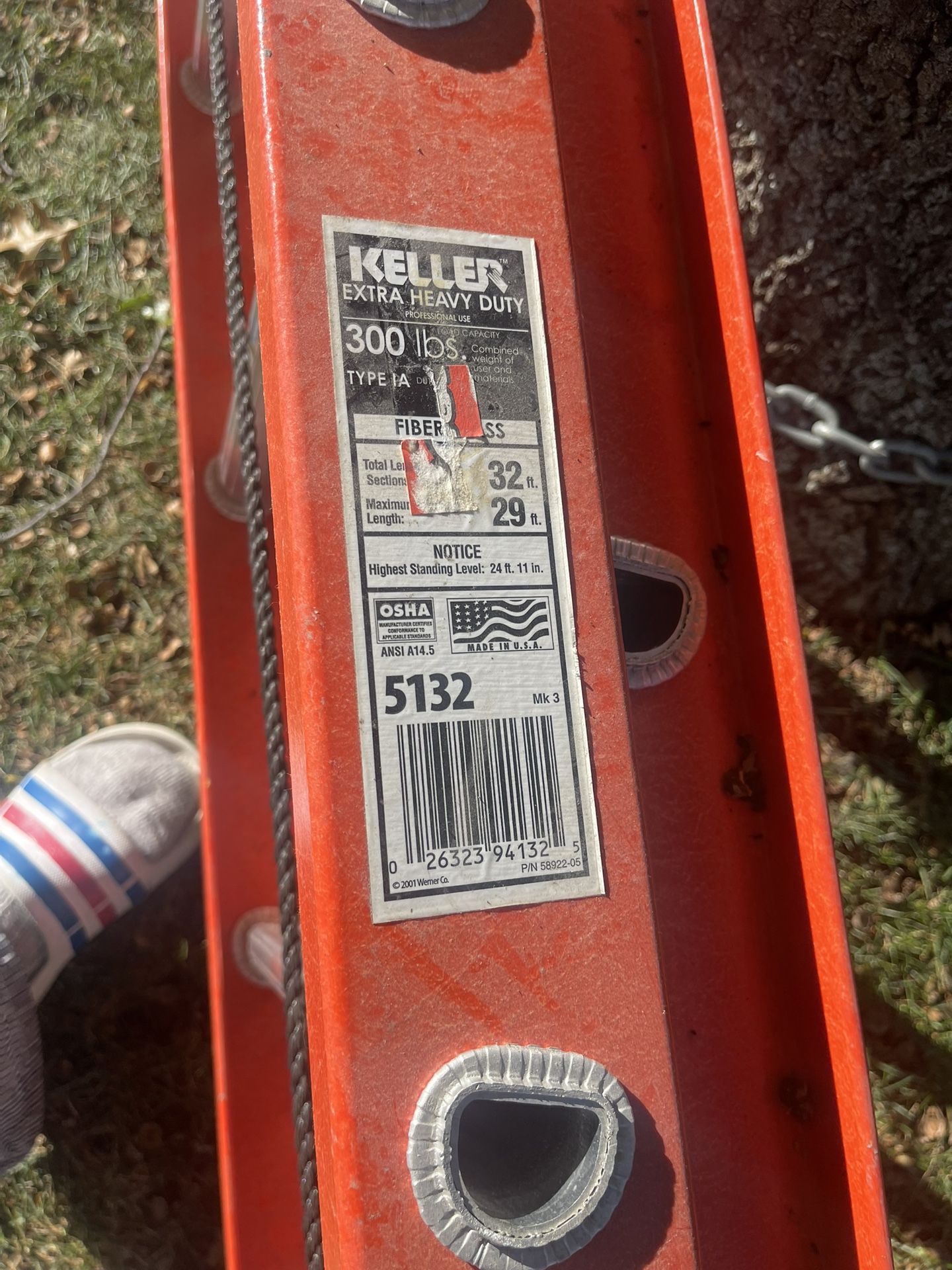 Keller Heavy Duty KPro 32' Type IA Fiberglass Extension Ladder - 300 lb. Max