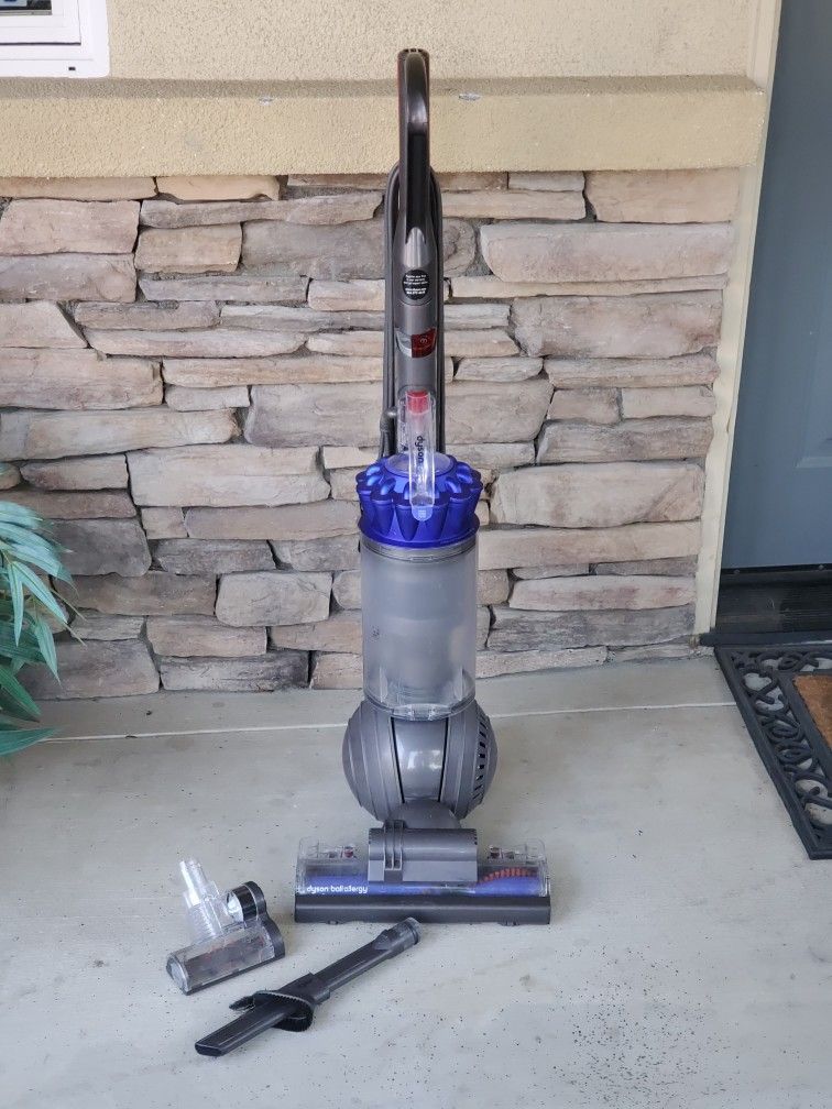 Dyson Ball Allergy Vacuum 