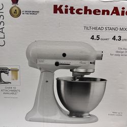 Kitchen Aid 4.5 Qt Mixer (White)