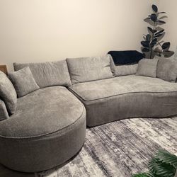 BRAND NEW 124.5" Curved Boneless Couch for Living Room, Sectional Sofa with 7 Pillows, L-Shape Boneless Couch with Deep Seat