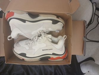 New(worn once) Balenciaga triple S for only $900