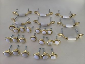Kitchen drawer handles