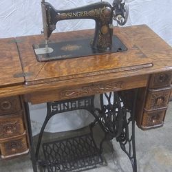 Antique Singer Sewing Machine 