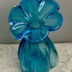 Beautiful MCM Hand Blown Glass Flower Vase