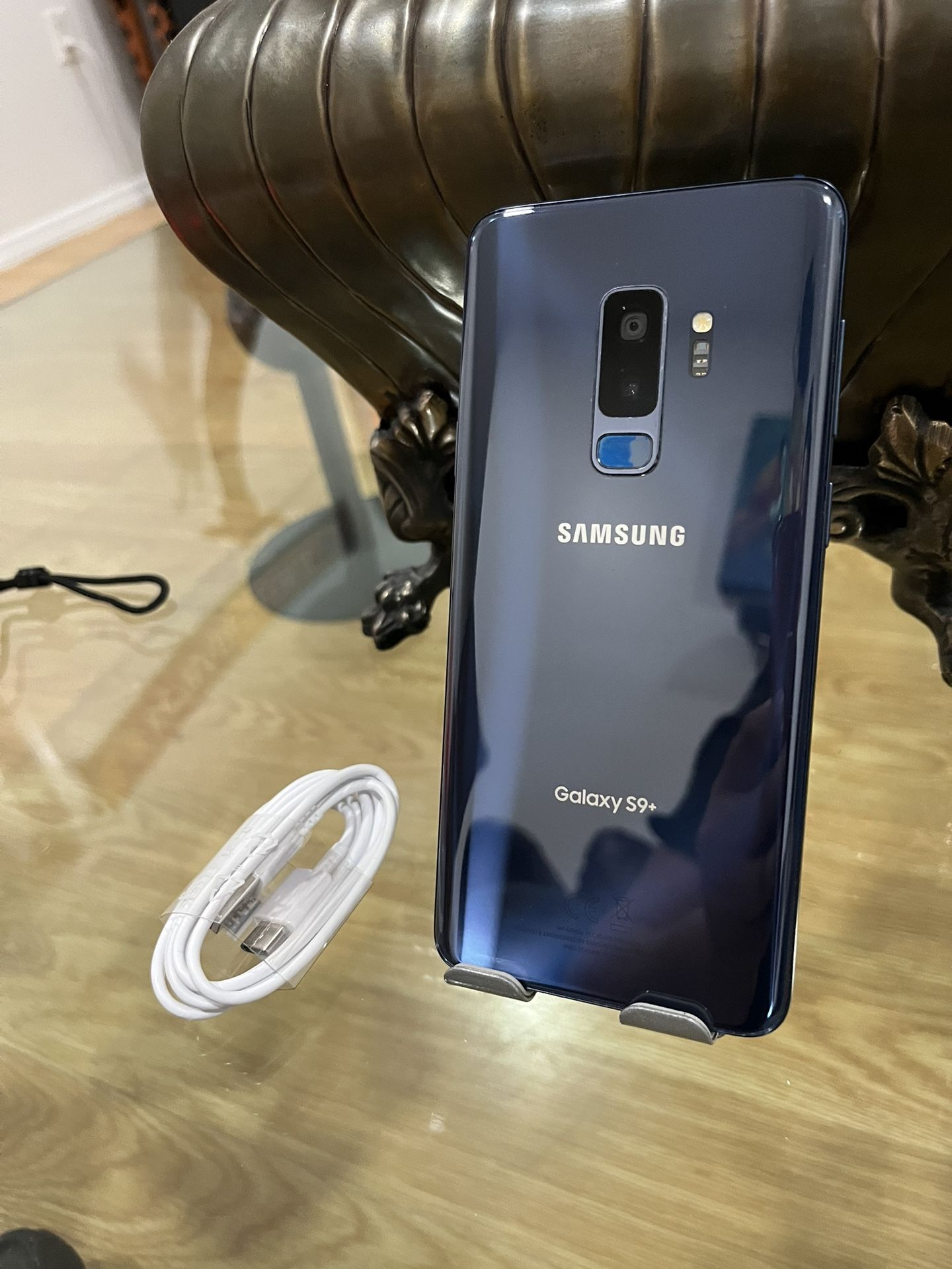 Samsung Galaxy S9 Plus 64GB Unlocked Good Condition (price Is Firm