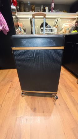 LUCKY BRAND SUITCASE 32”x 22