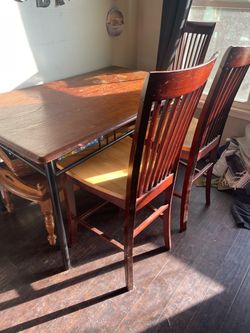 Dining table 3 chairs