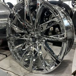 22x9.0 CHROME CHEVY WHEELS FOR SALE!!!!!