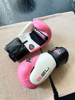 Boxing gloves