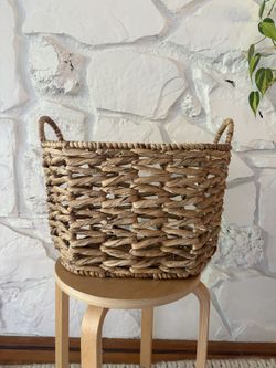 woven basket with handle