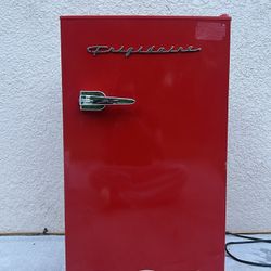 Red Retro Mini Fridge – Cold & Clean - 3.2 cu. Ft