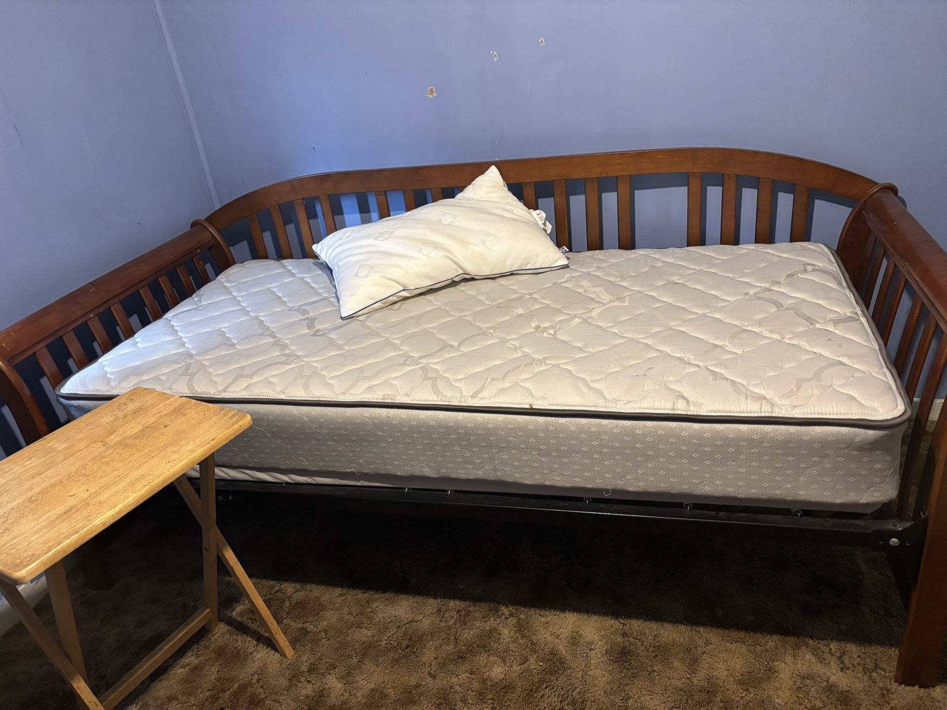 Twin Mattress And Day Bed Frame 