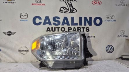 2014-2017 TOYOTA TUNDRA HALOGEN HEADLIGHT RIGHT SIDE OEM