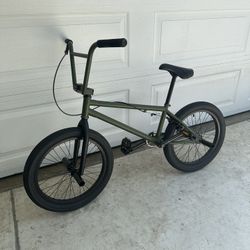 FIT STR (MD) BMX BIKE