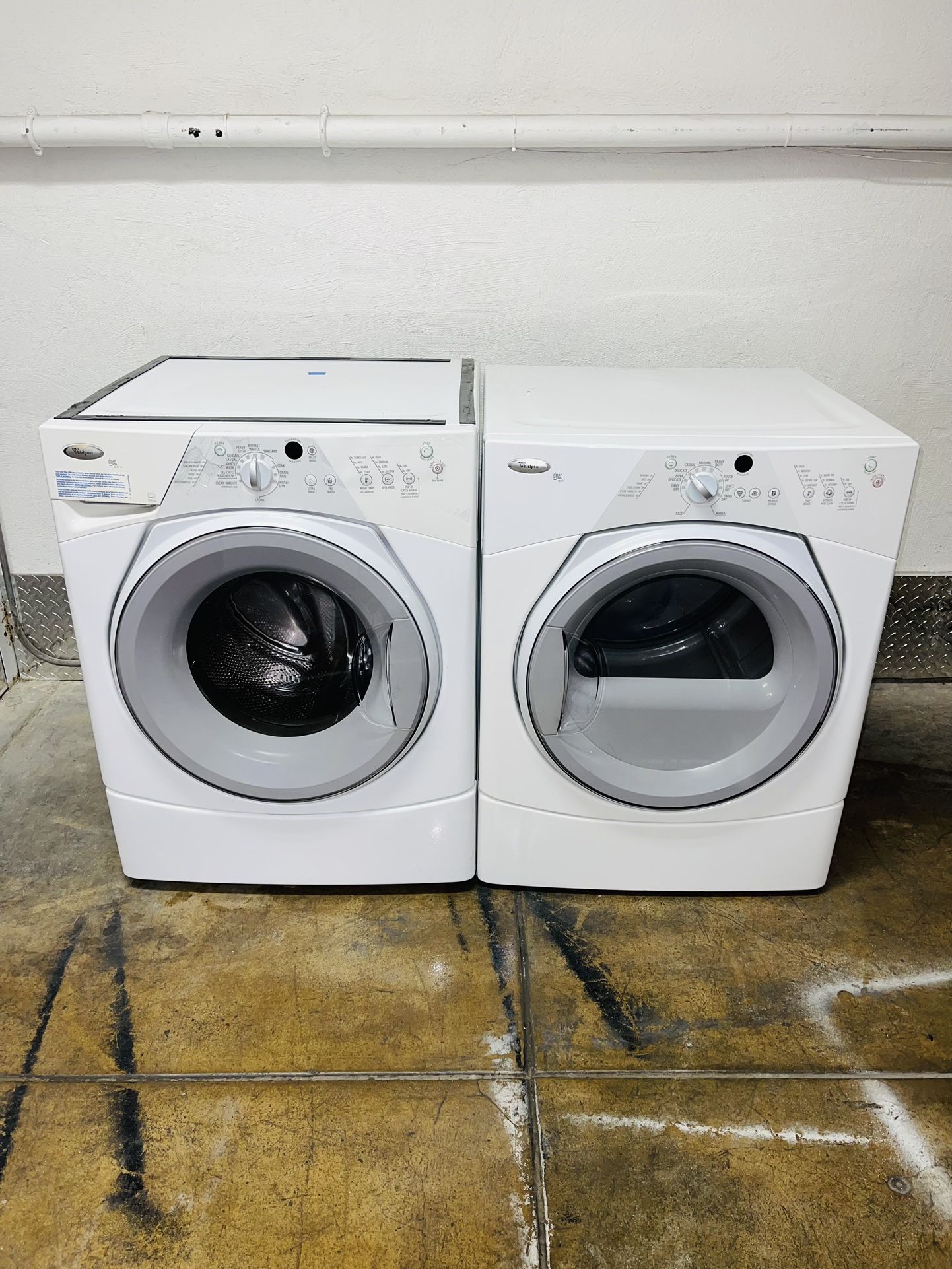 whirlpool washer and dryer in very good condition a receipt for 90 days warranty