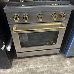 Z Line 30” paramount Gas Range New  