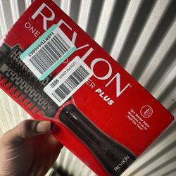 Revolution Hair Brush 