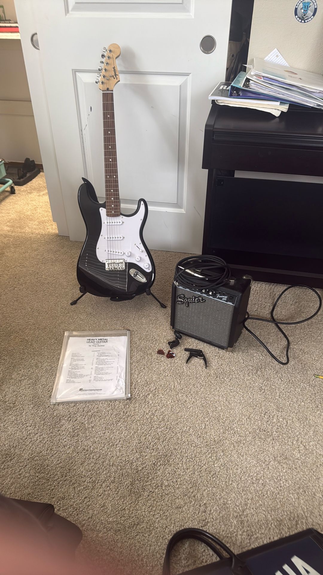 Squier By Fender Stratocaster Guitar