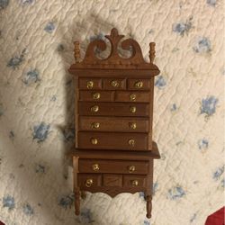 Doll House Dresser