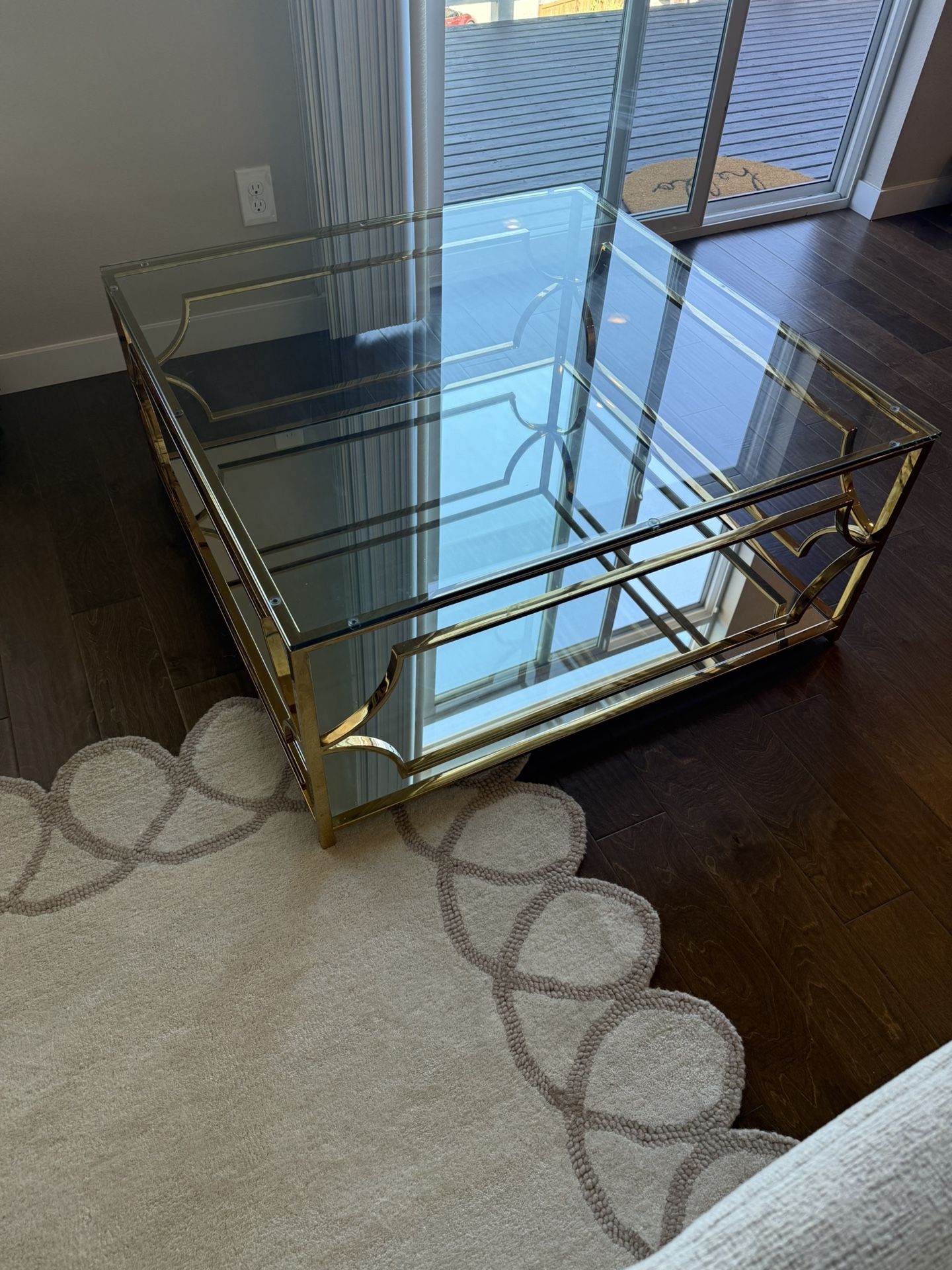 Glass And Mirror Coffee Table