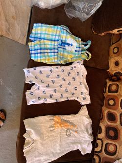 Baby clothes 0-3M