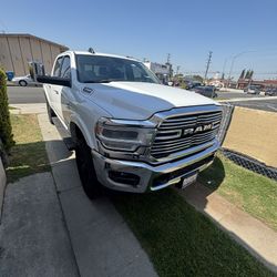 RAM 2500 20” Whels 
