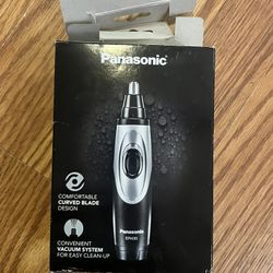 Panasonic ER430K Nose, Ear and Facial Hair Trimmer Wet/Dry with Vacuum Cleaning System