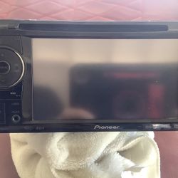 Pioneer Touch Screen Radio Car Dash Great Condition 