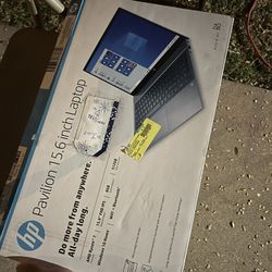 HP Pavilion 15.6 2022 Laptop