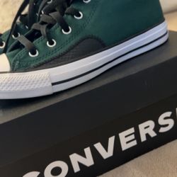 5.5 Youth Converse