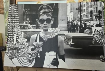 Classic Hephburn Canvas