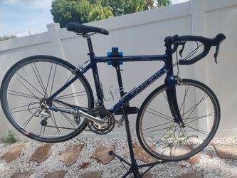 Trek Pilot 5.2 WSD Women's 50" Full Carbon Road Bike - Shimano Ultegra