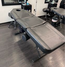 Tattoo or lash bed/chair