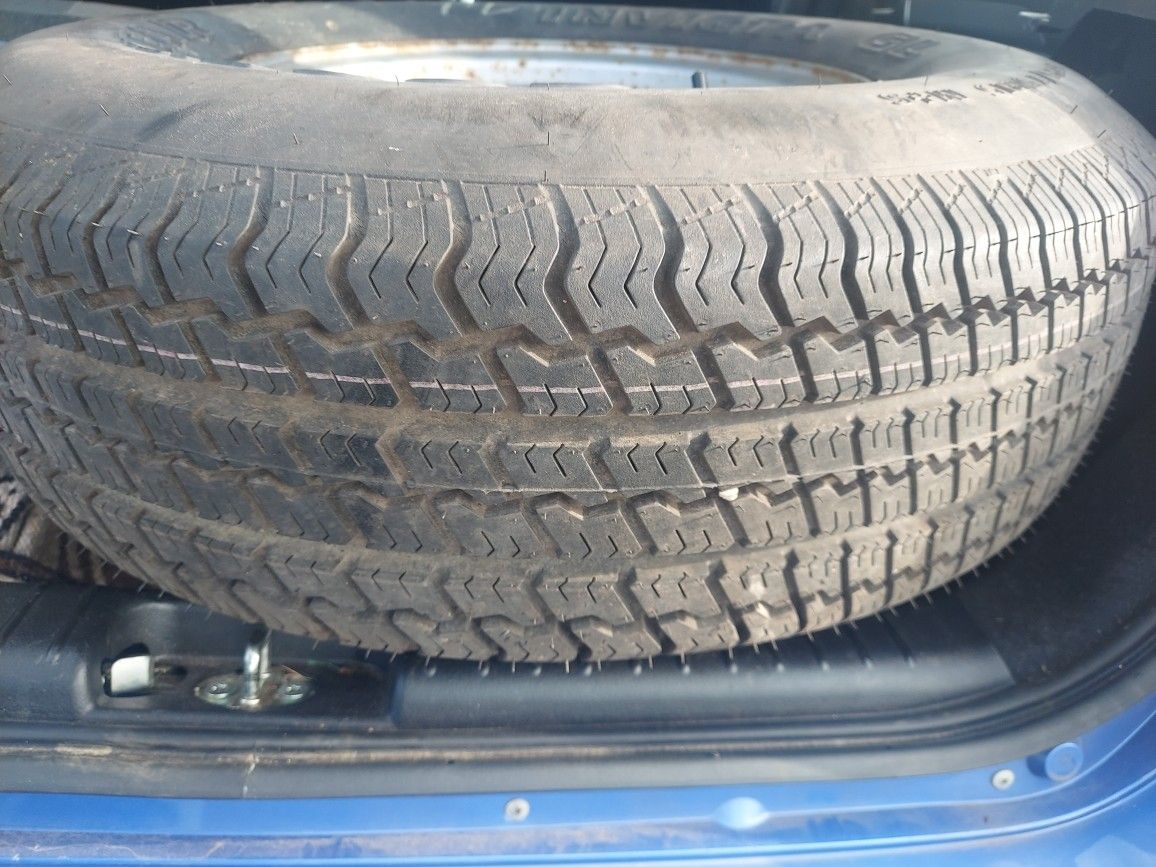 GOODYEAR Tire, New! 235'75'15! On Rim, Fits Chry.5 Bolt.