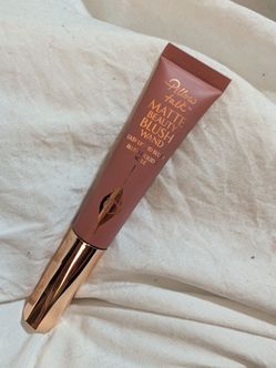 LIKE NEW CHARLOTTE LIQUID BLUSH