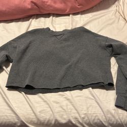 Grey Sweatshirt 