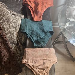 Size Small Undies Never Worn $1 Each 