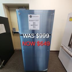 GE 17.5 Cu. Ft. Top Freezer Refrigerator 