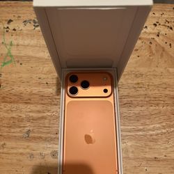 IPHONE 17 PRO MAX 256GB NO SIM RESTRICTIONS CLEAN IMEI BRAND NEW OPEN BOX ACTIVATED TODAY 2/12/26 $1,150 CASH 