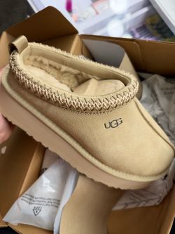 Ugg Tazz